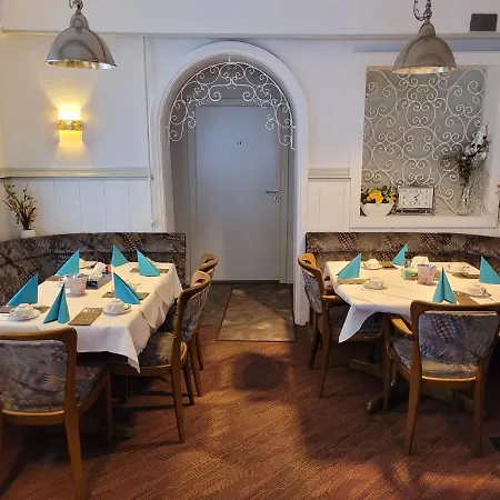 Moinmoin Hotel 3*